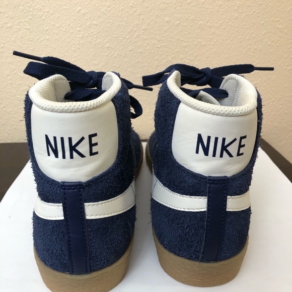 Nike High Top Vintage Shoe - Picture 5 of 6